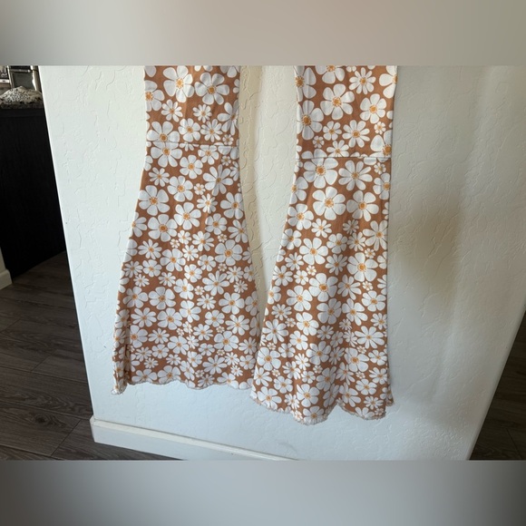 Peach Love California|Boho floral print wide leg bell bottom jeans,neutral tan • - Picture 5 of 15